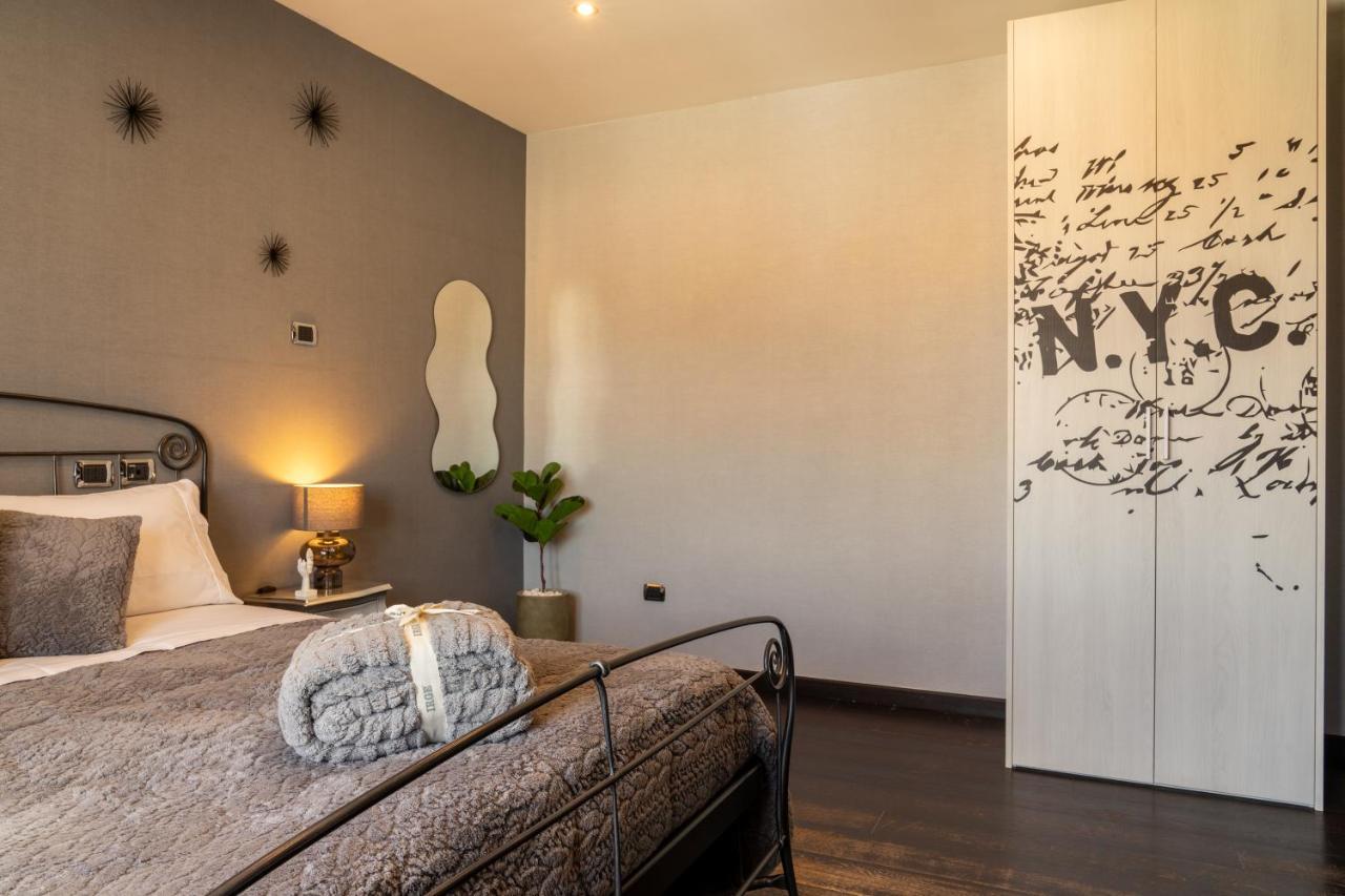 Nettuno'S Suite Naples Extérieur photo