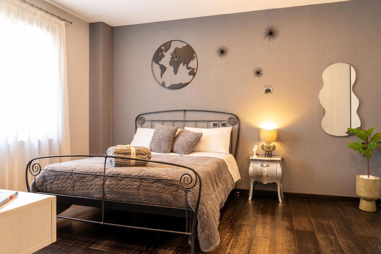 Nettuno'S Suite Naples Extérieur photo